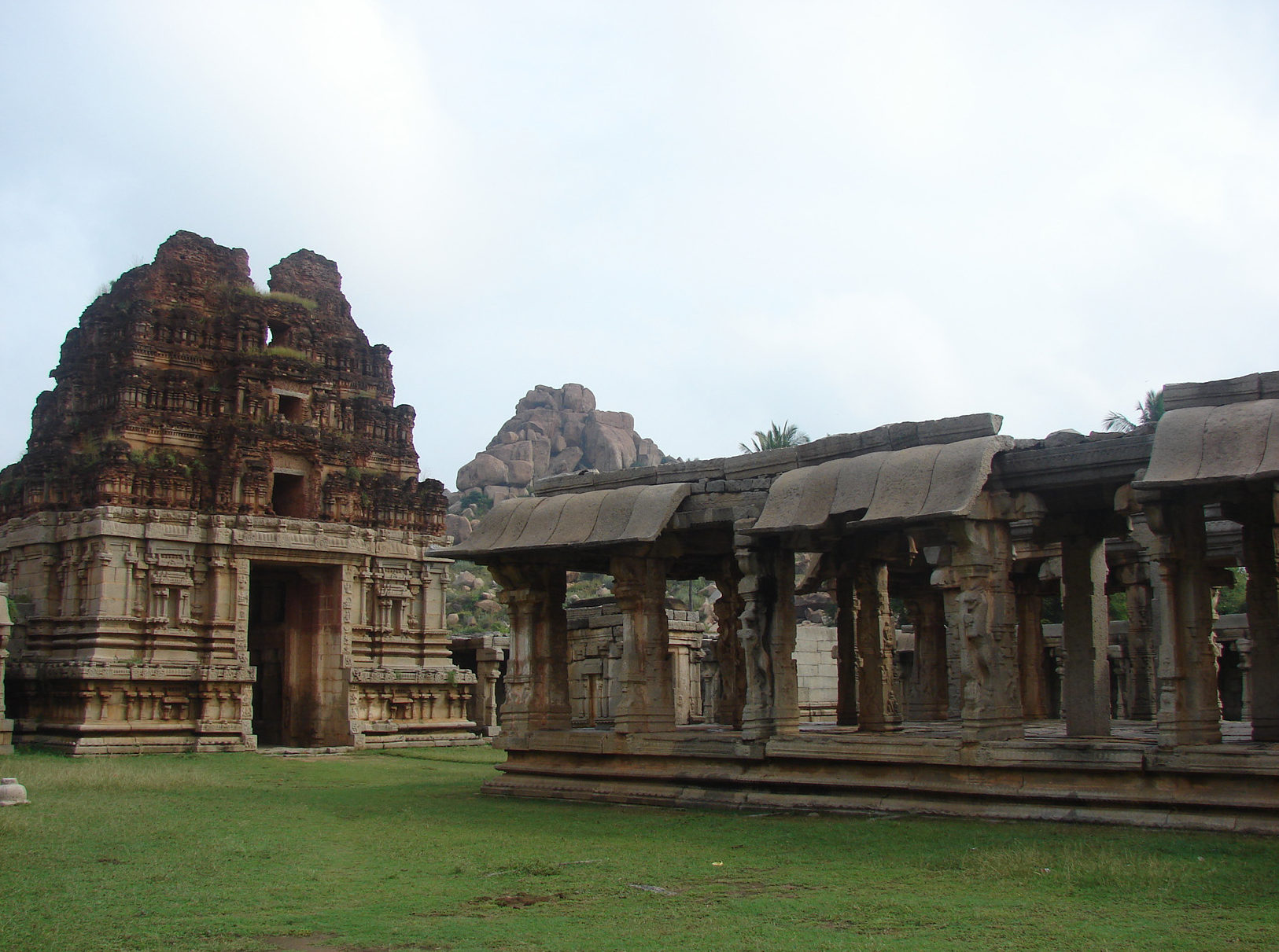 Northern gopura of the inner courtyard - Achutaraya temple complex
