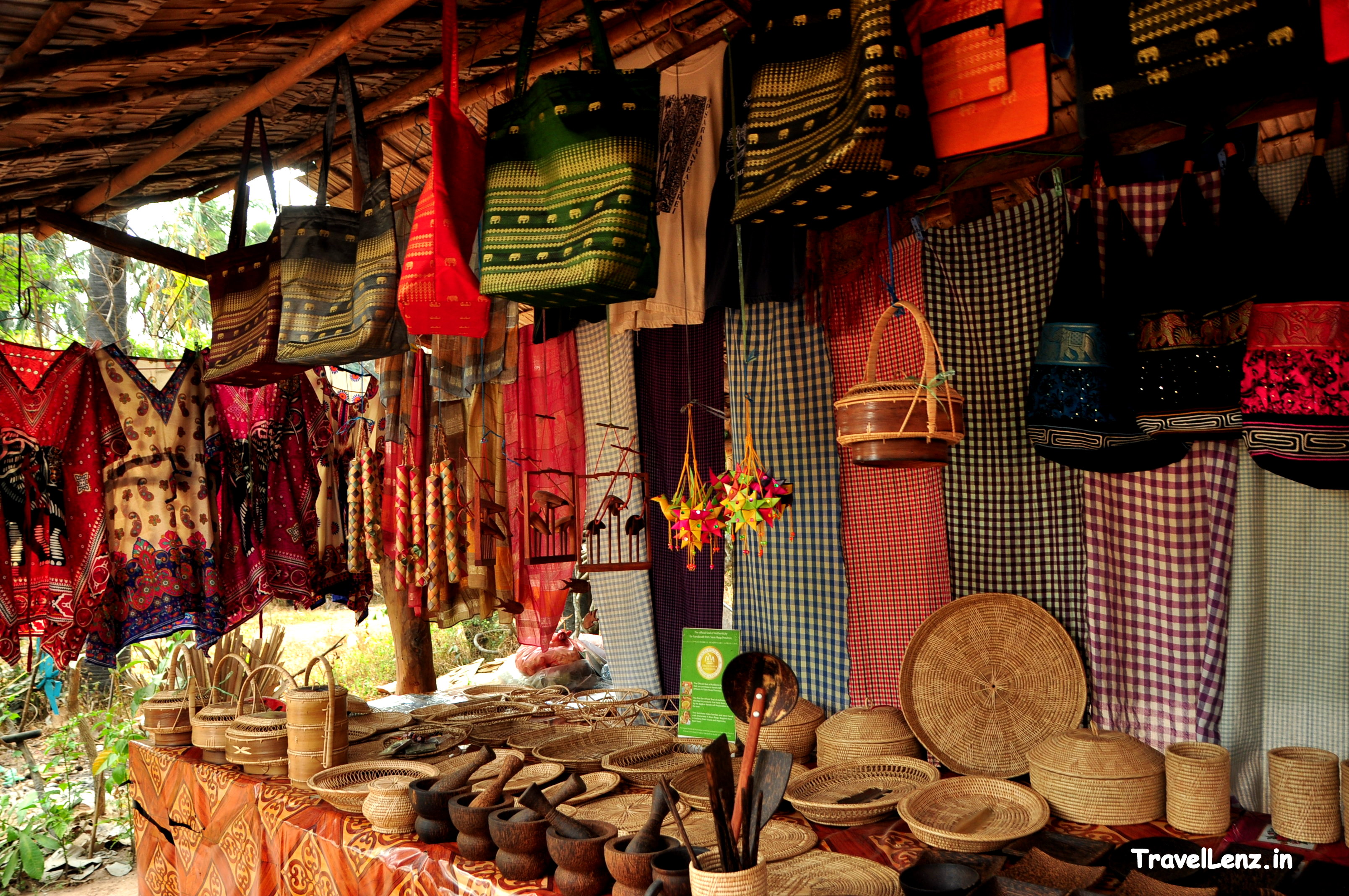 Hand-made souvenir shop at Preah Dak