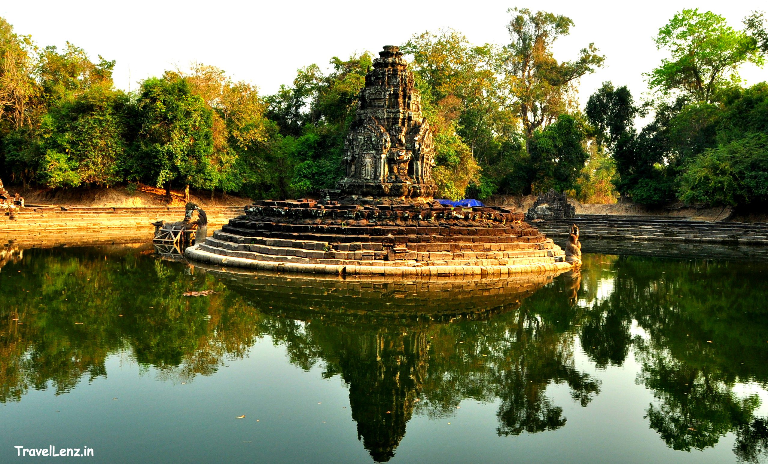 Neak Pean - Balaha (left) and the entwining snakes (right) can be seen