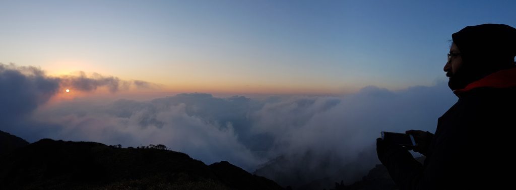 sun set is one reason why you should visit sandakphu