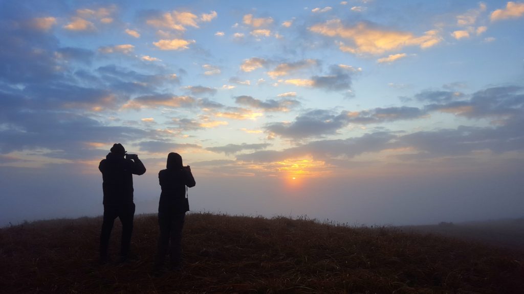 sun set is one reason why you should visit sandakphu